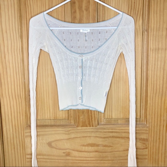 Hollister Tops - Hollister Cream Thin Crop Long Sleeve Sweater (XS)